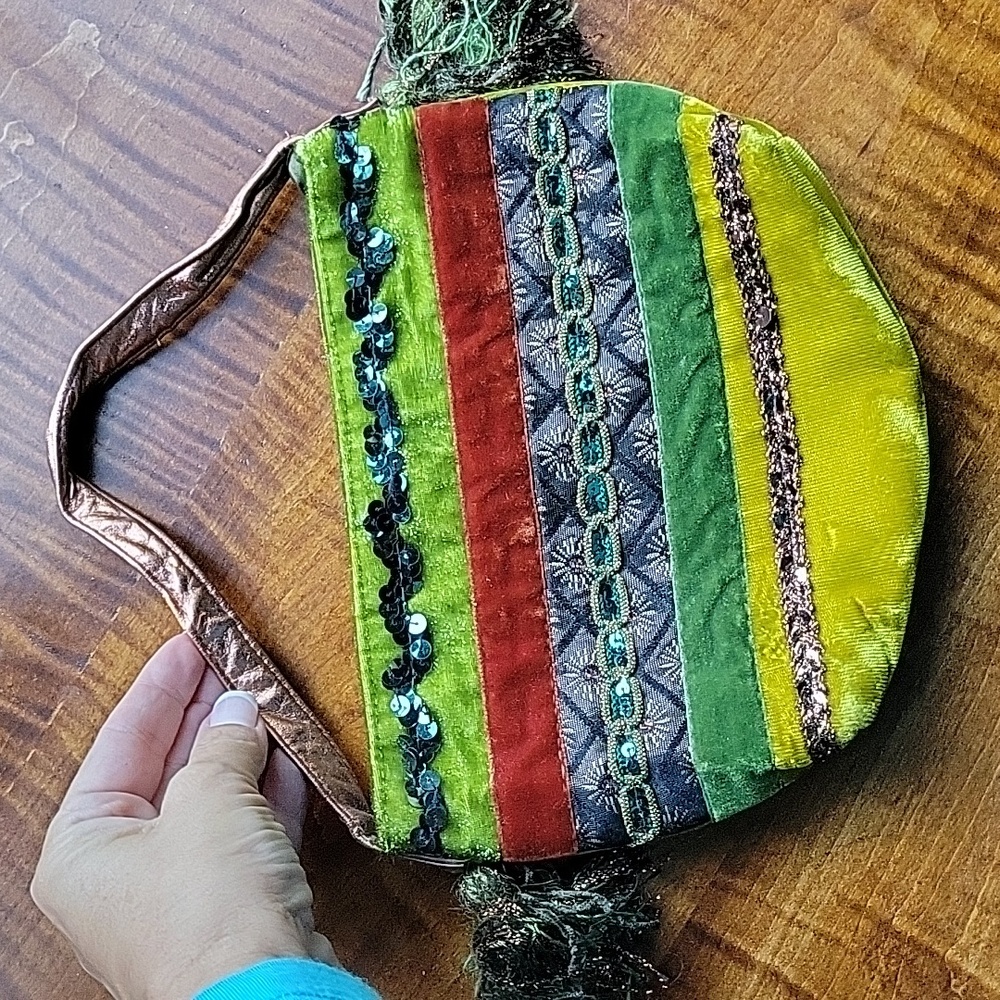 PETRO ZILLIA MULTIMEDIA VELVET BAG
